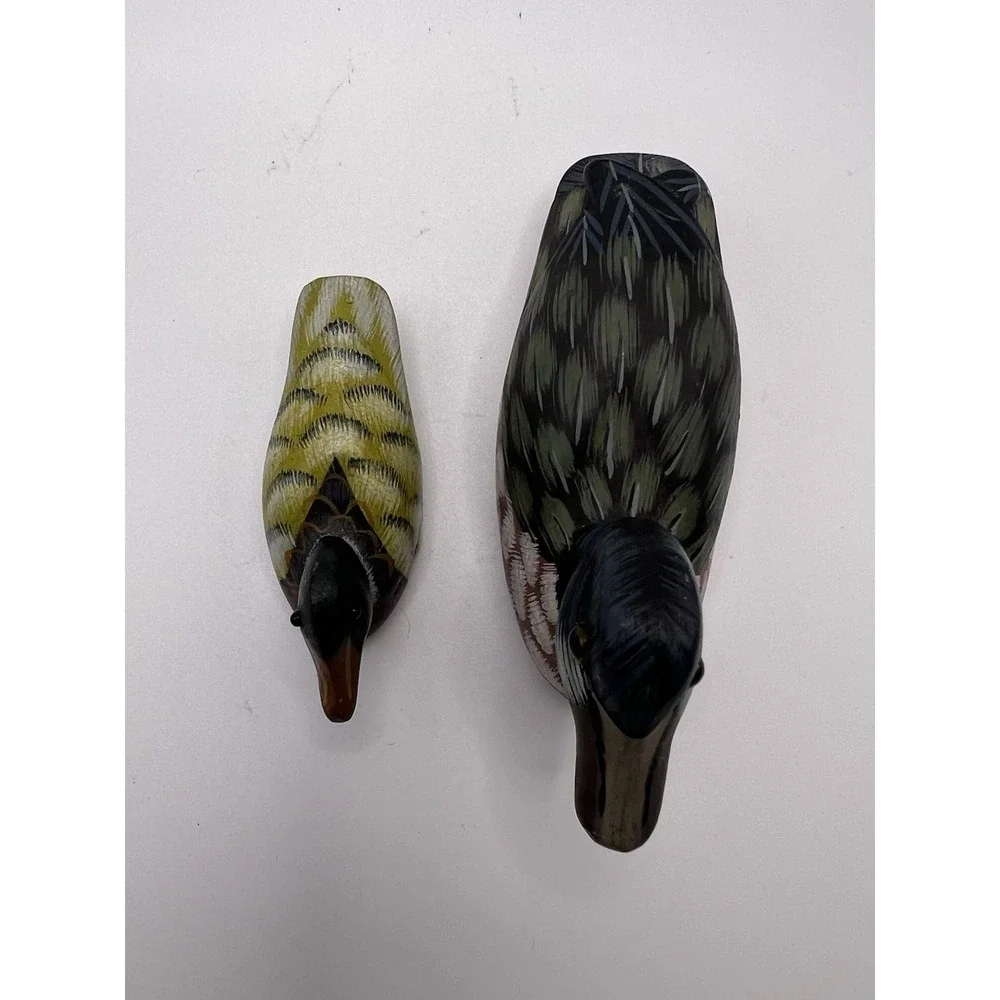 Lot of 2 Small Carved Wooden Ducks Miniature Decoys Figurine READ